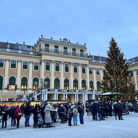 Luxe View Schoenbrunn Suite เวียนนา ภายนอก รูปภาพ
