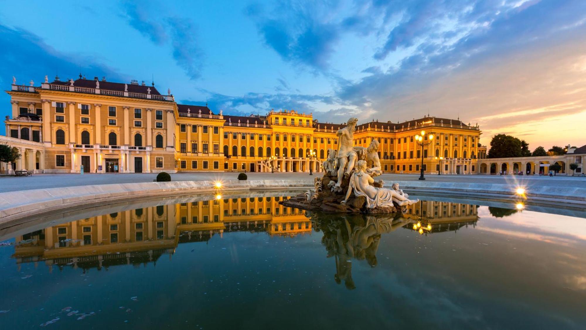 Luxe View Schoenbrunn Suite เวียนนา ภายนอก รูปภาพ
